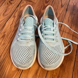 Crocs Literide Women's Sz 7 Shoes Low Top Lace Up Baby Blue Lightweight Comfort
